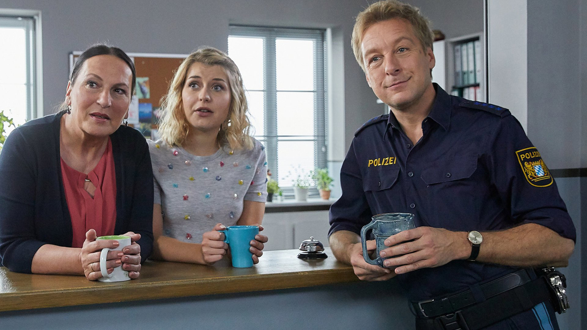 Skurriler Fehler bei den “Rosenheim-Cops”: Feuerwehr-Uniform sorgt für Verwirrung