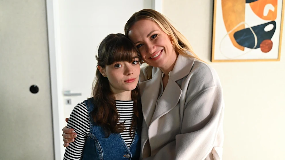 Alles was zählt heute auf RTL+: Dragan gibt bei Isabelle nicht auf