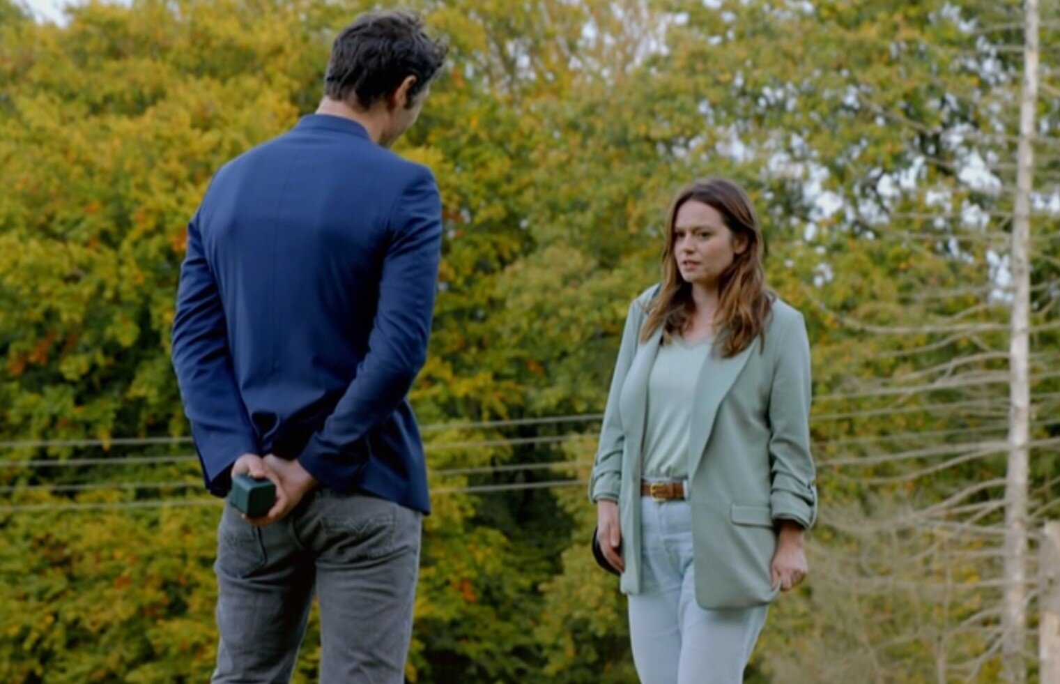 Daniel tyrannisiert Isa – ER schnüffelt in Leo’s Mappe und findet DAS | Die Landarztpraxis