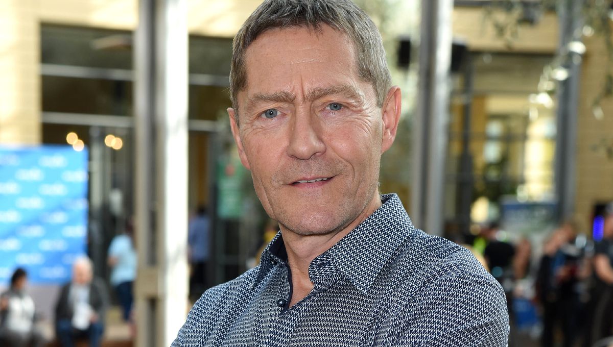 Schock bei In aller Freundschaft: Udo Schenk – heimlich liiert mit Kollegin, die fast 40 Jahre jünger ist?!