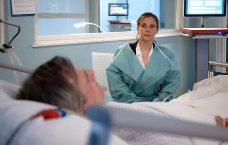 In aller Freundschaft Staffel 23, Folge 24: Ungeklärtes