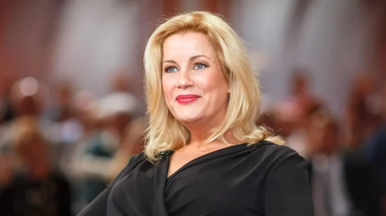 Alexa Maria Surholt: So privat lebt der In aller Freundschaft-Star