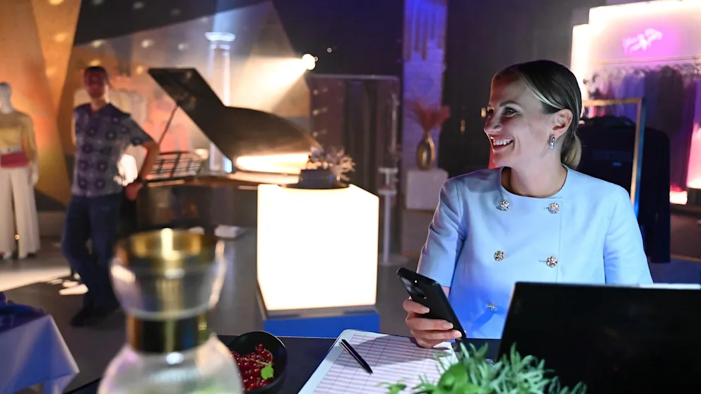 „Alles was zählt“ heute im TV: Danielas Plan nimmt Form an | Unterhaltung