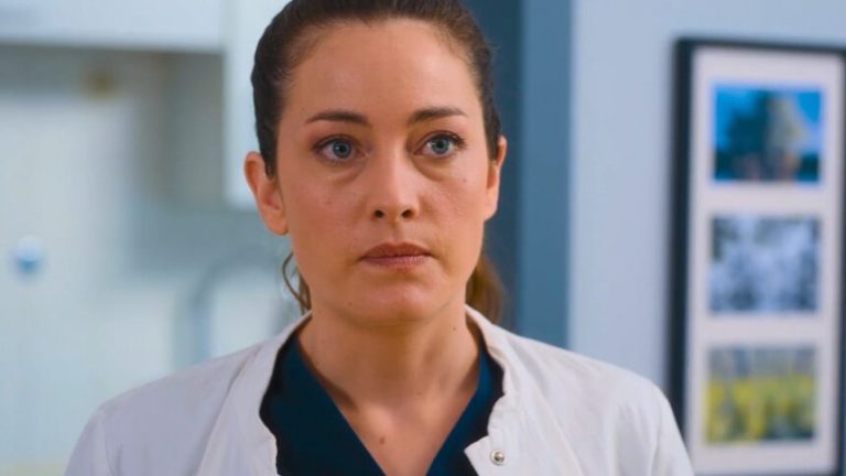 Plötzliche Wendung bei „Die Spreewaldklinik“: Erik steht mit gepacktem Koffer vor Lea