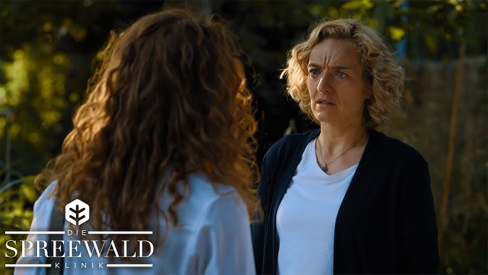 Mit der Vergangenheit aufräumen - Lea übergibt Geburtsbändchen an Doreen? | Die Spreewaldklinik