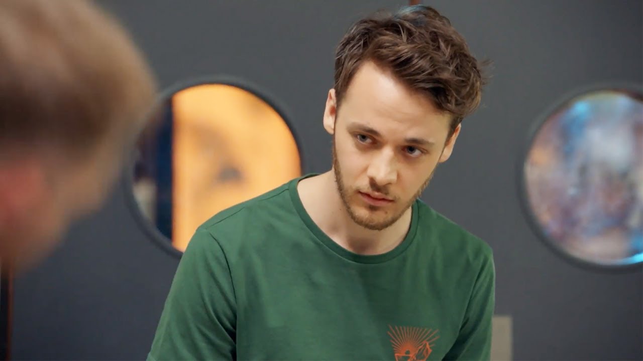 GZSZ scandal: Robin catches Moritz kissing someone else!