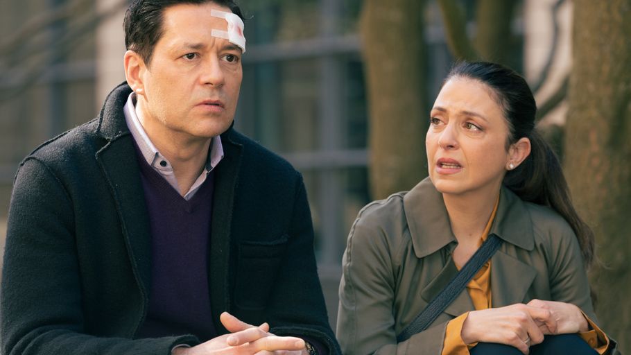 Schwanger mit 46: “In aller Freundschaft”-Arzu wird Mama