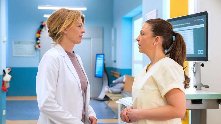 „In aller Freundschaft“ in der ARD: Baby-Drama um Hauptfigur