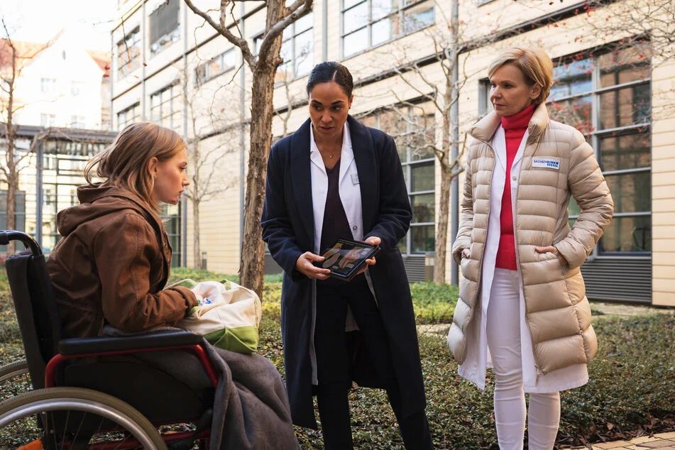 Schwanger mit 46: “In aller Freundschaft”-Arzu wird Mama