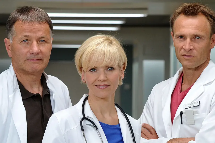 Ein heimliches Paar aus In aller Freundschaft sorgt für Gesprächsstoff!