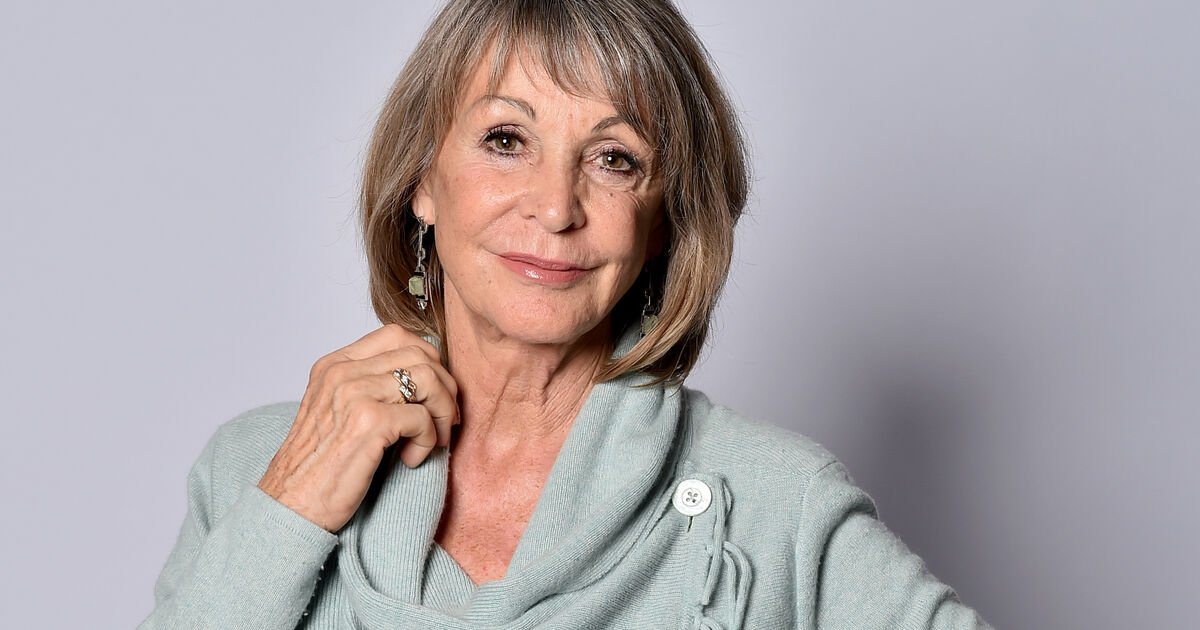 Sie war das Herz der Sachsenklinik – nun kämpft sie erneut ums Leben. Nach einem Schlaganfall folgt der nächste Schicksalsschlag: Brustkrebs-Rückfall bei der beliebten „In aller Freundschaft“-Darstellerin Uta Schorn.