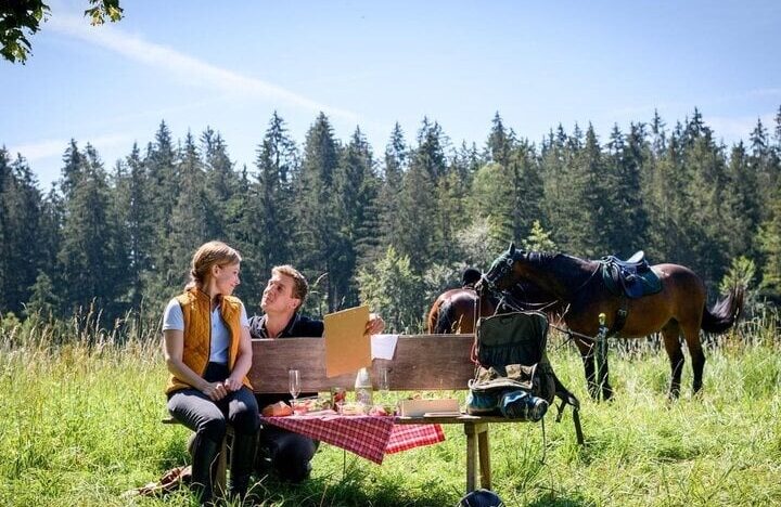 Verbotene Leidenschaft bei “Sturm der Liebe”: Vincent steht auf die Freundin seines Vaters