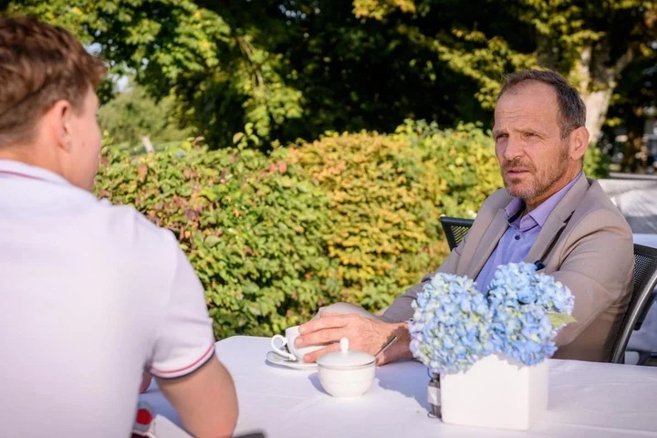 “Sturm der Liebe”: Hoteldirektor Werner ist fassungslos über diesen Verrat