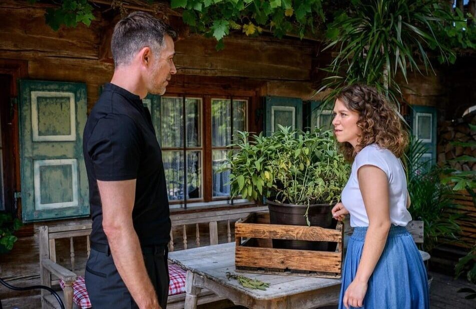 „Sturm der Liebe“: Traumhochzeit wirft ihre Schatten voraus