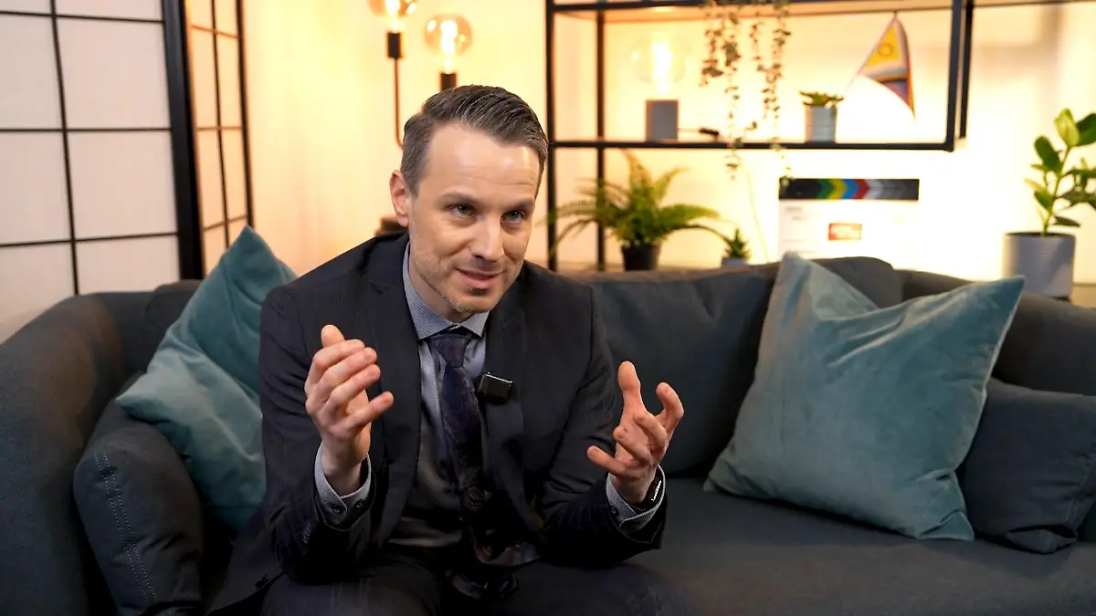 Nicht sie, sondern Nele darf ins Trainingscamp Joana versucht, Elias und Deniz umzustimmen