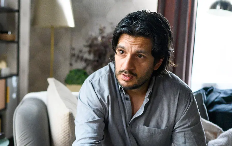 Und sie ist daran schuld Valea sieht, wie unglücklich Matteo ist