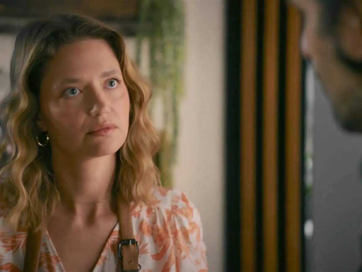 Sie verrät uns ihr schönstes Match! AWZ-Star Suri Abbassi ist ein echter Online-Dating-Profi