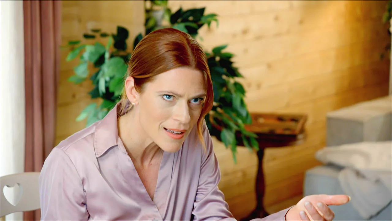 New Beginnings or Hidden Truths? – Die Landarztpraxis Season 4 Brings Ella’s Secret Letter, Bianca’s Baby Drama & Alexandra’s Shocking Comeback!