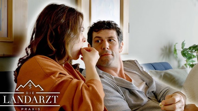 Romantischer Filmabend nimmt dramatsiche Wendung! | Die Landarztpraxis
