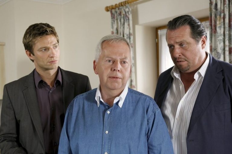 Die Rosenheim Cops Staffel 10 Folge 8 Auf den Hund gekommen