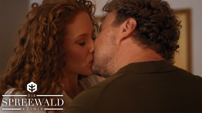 Ehemann KÜSST FREMD mit seiner EX - 