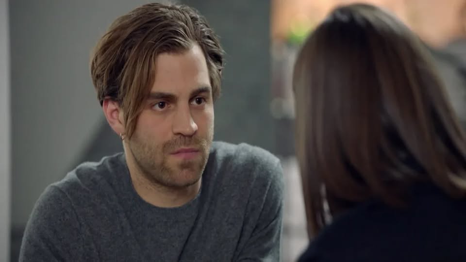 „GZSZ“ dramatisch: Julian ist gefährlich, Laura muss eine schwere Entscheidung treffen