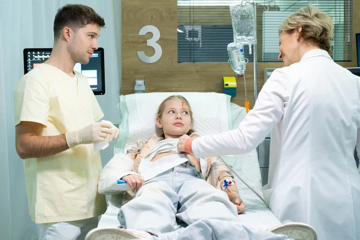 “In aller Freundschaft”-Arzt in der Krise: Wird ihm sein One-Night-Stand zum Verhängnis?