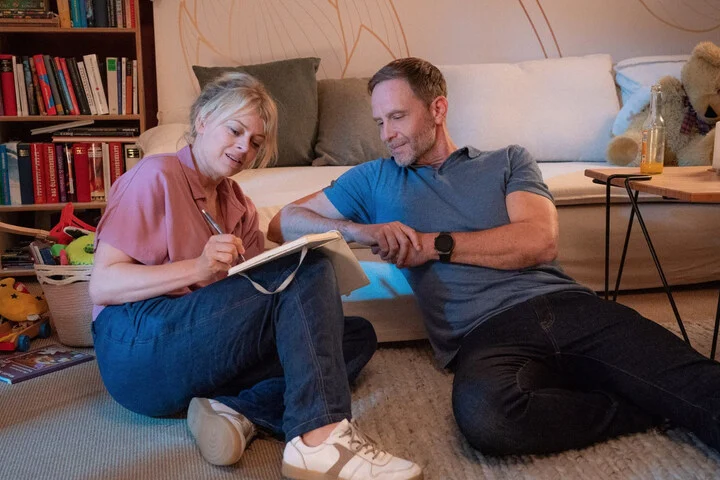 In aller Freundschaft: Freundschaftlicher Pakt zwischen Ina und Kai