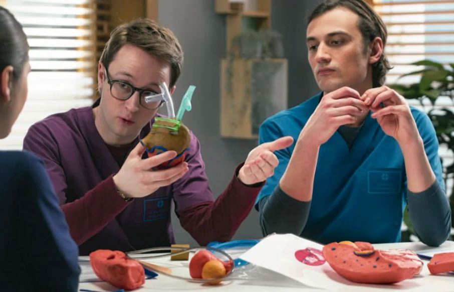 “In aller Freundschaft – Die jungen Ärzte” bei MDR im Livestream und TV: Episode 25 aus Staffel 5 der Arztserie