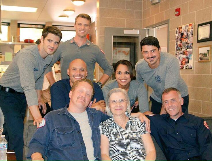 THE ‘RED-CELL’ MUTINY: Why One Chicago’s January 7 Broadcast is a ‘Pirated’ Version to Hide a Real-Life Set Takeover