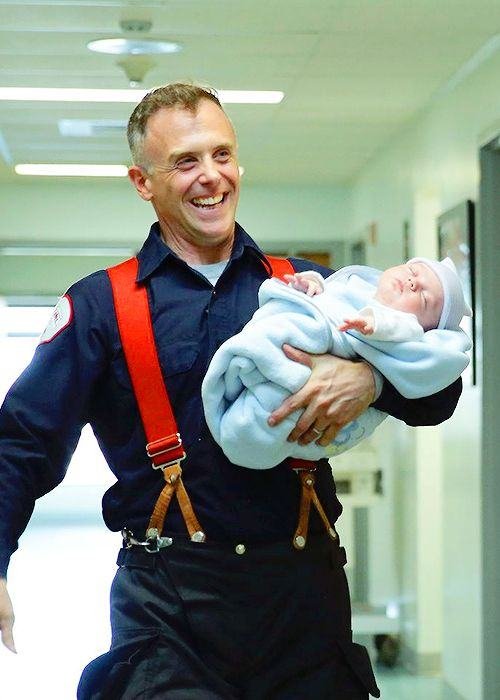2:35 PM !! We would like to announce David Eigenberg has suddenly passed away at his home of unknown causes