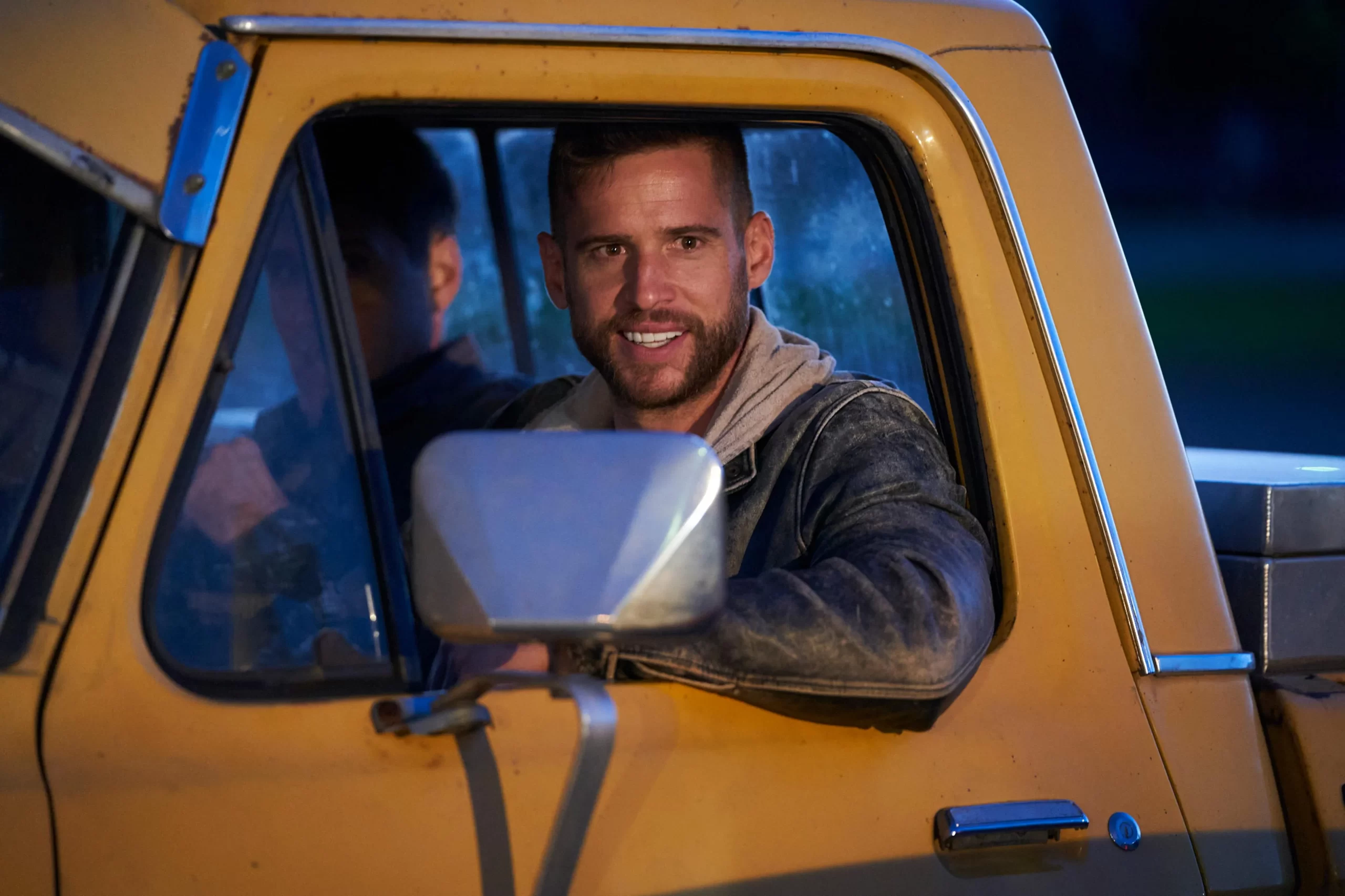 Home and Away Favourites Rebecca Breeds and Luke Mitchell Announce Pregnancy