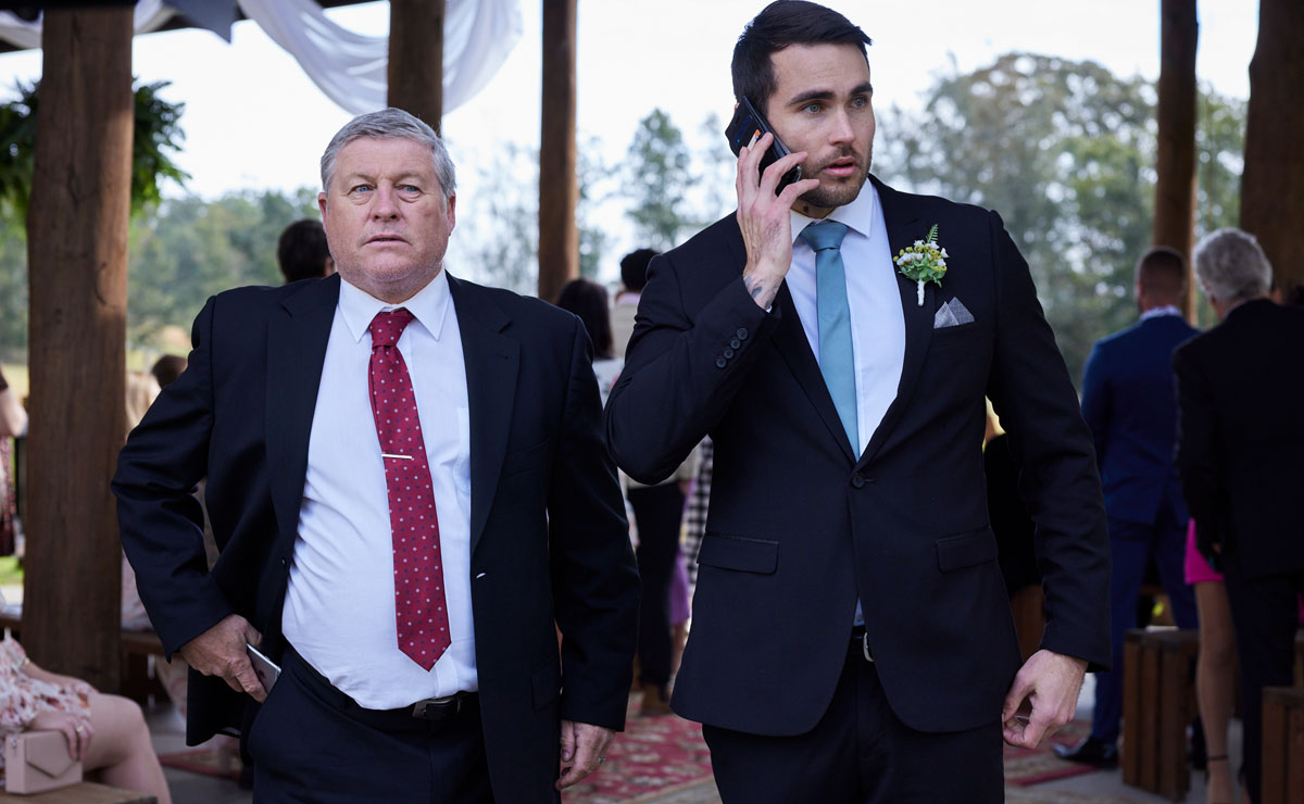 SAD!!! Peter Phelps says goodbye to Home and Away as he begins treatment for osteoarthritis — is this farewell forever or just for now?