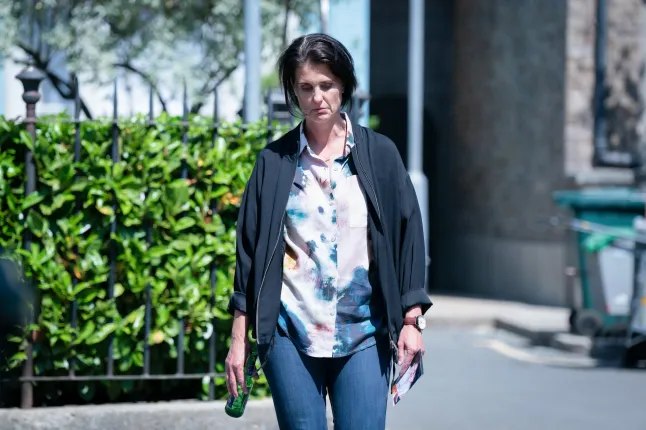 CAN’T STOP LAUGHING!!! EastEnders’ Heather Peace doubles over with laughter during hilarious blooper