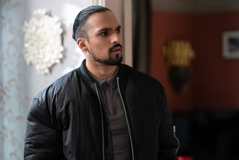 astEnders Spoilers: Ravi Gulati asserts he witnessed his assaulter’s countenance – a visage closely resembling a well-known inhabitant – but what was that individual doing near him right before he was drugged?