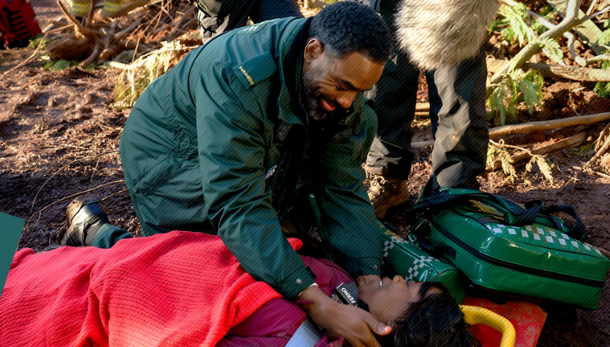 I had open heart surgery aged 7 after terrifying illness reveals Casualty’s Elinor Lawless ahead of special Xmas episode