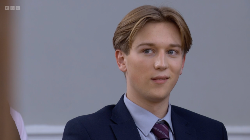 SOAP SHOCK EastEnders villain makes shock return months after brutal attack – and there’s a shock twist coming