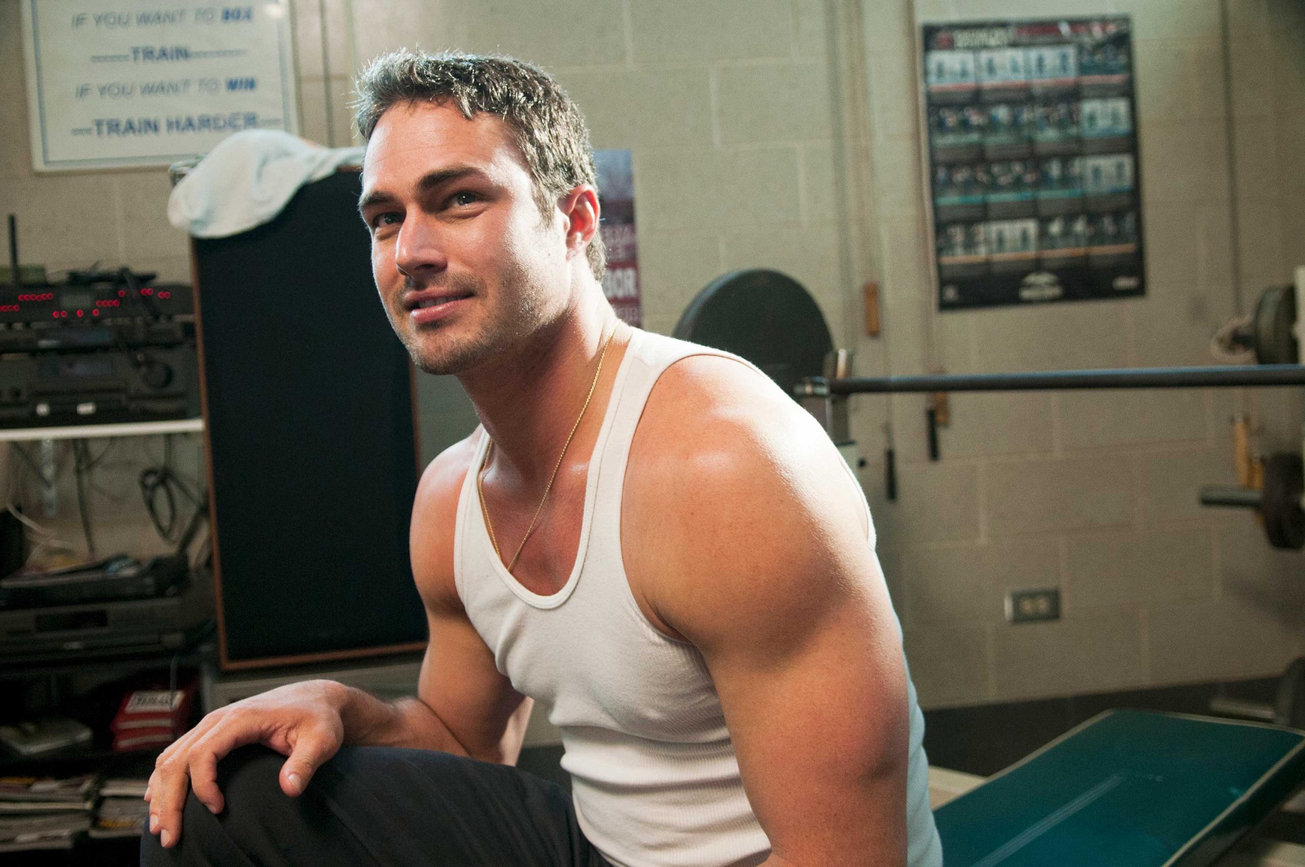 From Firehouse to Fame: How Taylor Kinney Became Hollywood’s Most Unexpected Heartthrob of 2025