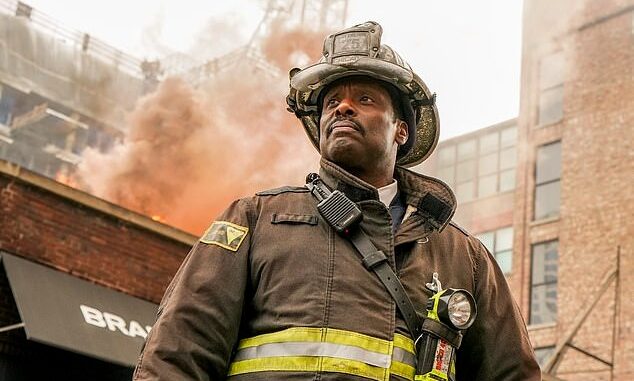The Chief is Back! Eamonn Walker’s Heroic Return to Chicago Fire Season 13 Sends Fans Into a Frenzy qc01