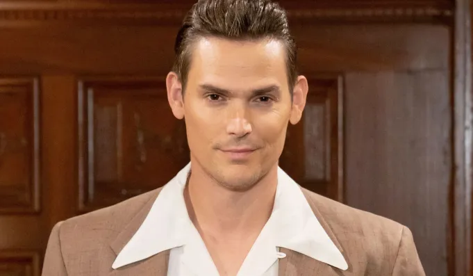 Congrats! Young & Restless’ Mark Grossman counts down to the stork’s delivery of his newest family member. #YR