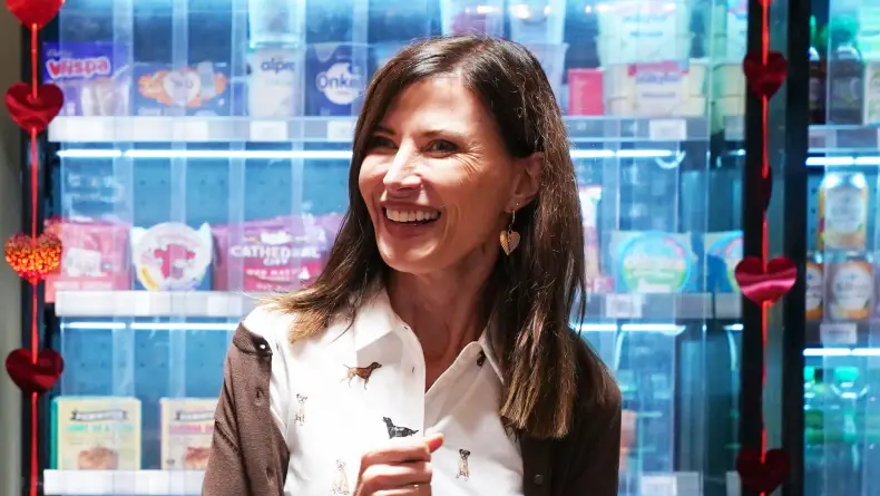 EastEnders Spoilers: When Bea begins her new job in Walford, she becomes involved in a frightening robbery—could this be a ploy to conceal Bea’s darker plan to exploit Honey and earn illicit profits?