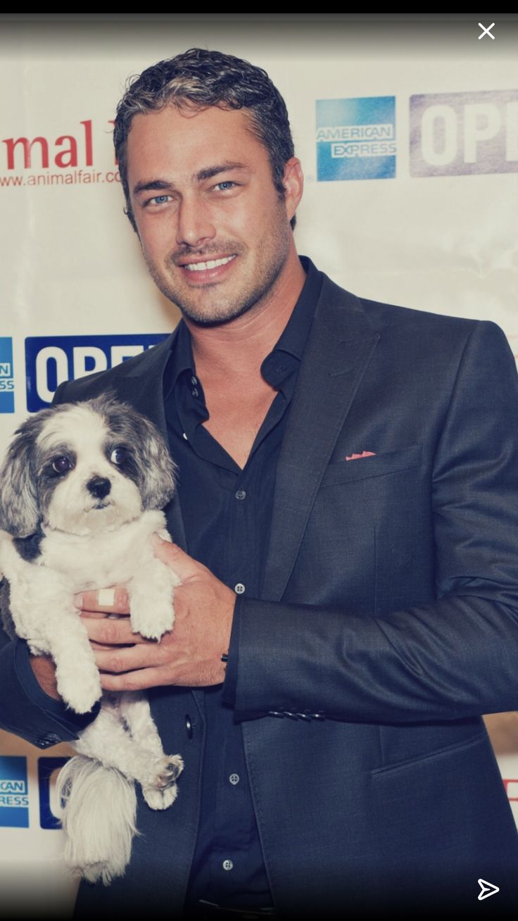 Taylor Kinney Celebrates 13 Years of Chicago Fire — Promises Season 14 Will “Blow You Away” with Emotional and Explosive Stories qc01